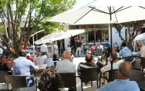 Από τη συζήτηση με τους κατοίκους στο Καπαρέλι