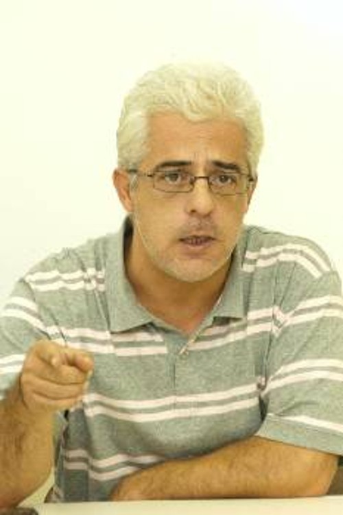 Ο Νίκος Σοφιανός, υποψήφιος δήμαρχος Αθηναίων με τη «Λαϊκή Συσπείρωση»
