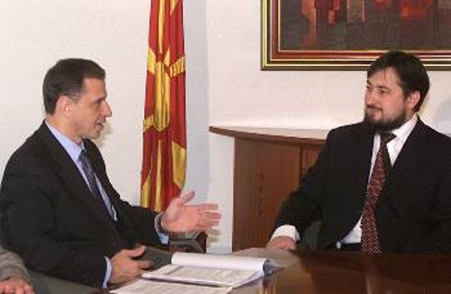 Ο εκπρόσωπος του ΟΑΣΕ ρουμάνος υπουργός εξωτερικών με τον Λ.Γκεοργκιέφσκι