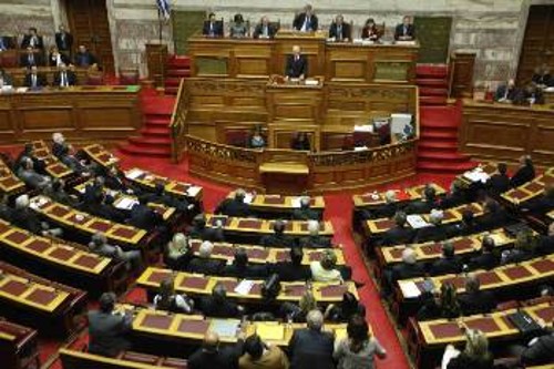 Από τη χτεσινή συζήτηση στη Βουλή