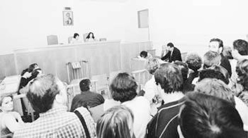Στο ίδιο εδώλιο θα καθήσουν και σήμερα οι γιατροί του ΙΚΑ