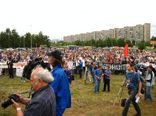 Από τηνπερσινή κινητοποίηση του ταξικού συνδικάτου «Ενότητα» στην επιχείρηση«ΑΥΤΟΒΑΖ», ενάντια στις απολύσεις και στη μείωση των ωρών εργασίας