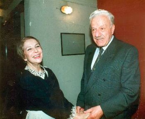 Με τον Χαρίλαο Φλωράκη σε πρεμιέρα της