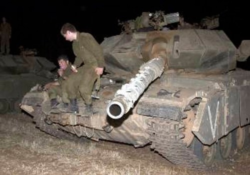 Ισραηλινό άρμα μάχης, λίγο πριν την έναρξη της εισβολής στην Τζενίν