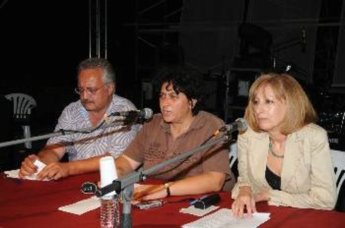 Η Ελένη Μπέλλου κι ο Σωτήρης Ζαριανόπουλος ήταν οι εισηγητές στη συζήτηση, που συντόνιζε η δημοσιογράφος του «Ρ», Αννα Ανανιάδου