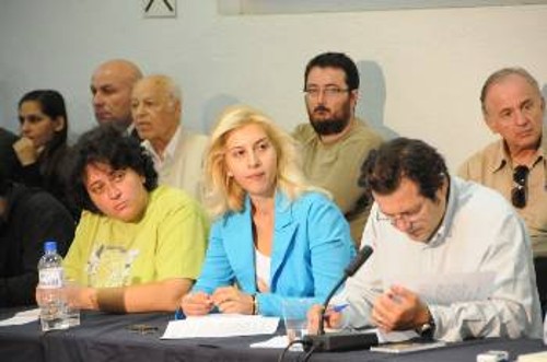 Στιγμιότυπο από τη συζήτηση με τους δημοσιογράφους