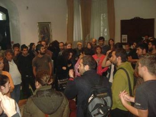 Από τη χτεσινή παράσταση διαμαρτυρίας των φοιτητών στη Σύγκλητο του Ιονίου Πανεπιστημίου