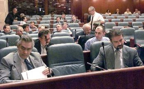 Χτεσινή εικόνα της Βουλής της ΠΓΔΜ λίγο πριν την έναρξη της συνεδρίασης