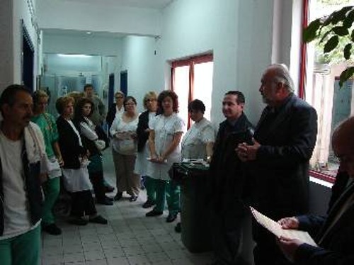 Από τη συζήτηση με τους εργαζόμενους στο εργοστάσιο «Σουρωτή»