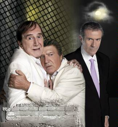 «Νταντάδες» στο θέατρο «Ζίνα»