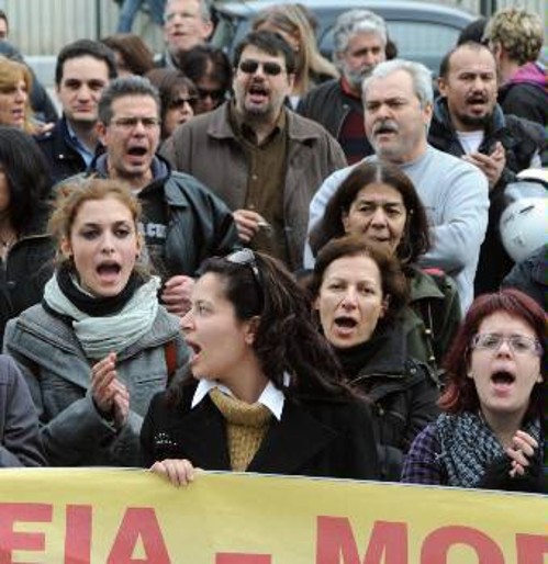 Στο υπουργείο Παιδείας δίνουν το αγωνιστικό τους ραντεβού οι εκπαιδευτικοί του ΠΑΜΕ, την πρώτη μέρα της 48ωρης απεργίας τους