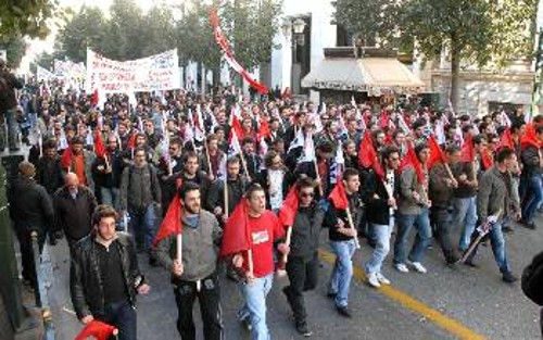 Μαχητική η διαδήλωση στην Αθήνα