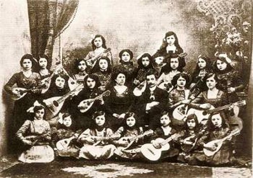 Γυναικεία μαντολινάτα, αρχές 20ού αιώνα