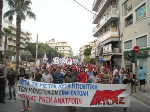 Μαζική συγκέντρωση και πορεία στο Ηράκλειο Κρήτης