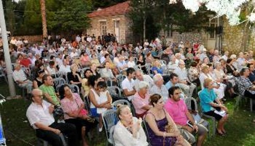 Από την επετειακή εκδήλωση του ΣΦΕΑ 1967 -'74 στο χώρο της πρώην ΕΑΤ-ΕΣΑ, το βράδυ του Σαββάτου 23.7.2011