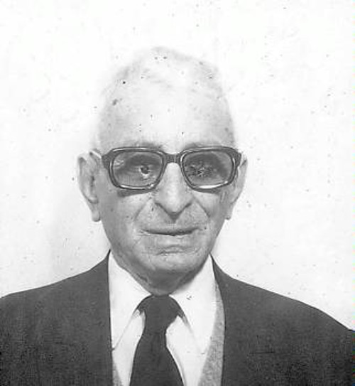 Θανάσης Γοργόλης (Μουστάκιας)