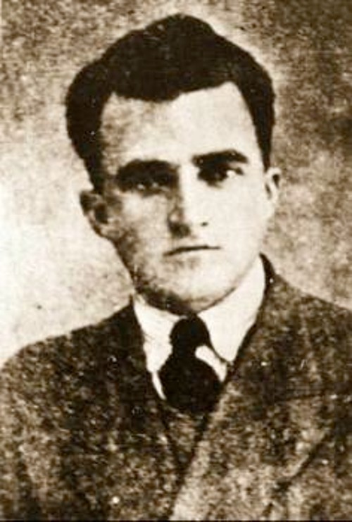 Ο Χρήστος Μαλτέζος, Γραμματέας της ΚΕ της ΟΚΝΕ, που δολοφονήθηκε στις Φυλακές της Κέρκυρας το Νοέμβρη του 1938, μετά από άγρια βασανιστήρια