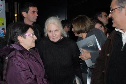 Η Αλέκα Παπαρήγα και ο Δημήτρης Κουτσούμπας συγχαίρουν την Μπέττυ Βαλάση