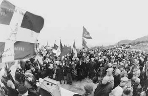 Το τσουχτερό κρύο δεν μπόρεσε να εμποδίσει το μαζικό -αγωνιστικό γιορτασμό στο Γοργοπόταμο