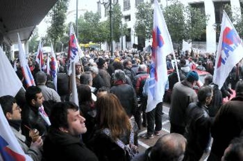 Από κινητοποίηση της Ομοσπονδίας Οικοδόμων ενάντια στο κλείσιμο των Οργανισμών