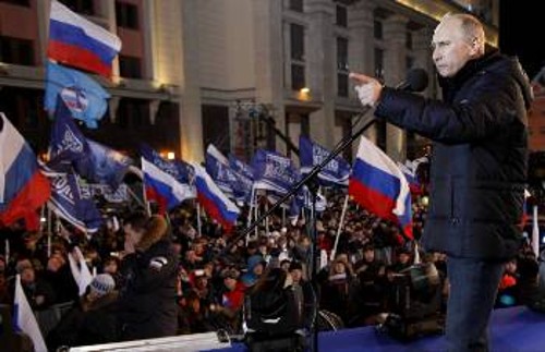 Μέχρι και τα δάκρυα επιστράτευσε ο Πούτιν μετά την νίκη του στις εκλογές