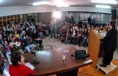 Από τη χτεσινή συγκέντρωση