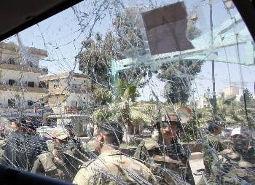 Από την χθεσινή βομβιστική επίθεση κατά της αποστολής του ΟΗΕ στη Δαμασκό
