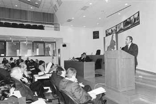 Από τις εργασίες της ημερίδας. Στο βήμα ο Σπ. Χαλβατζής