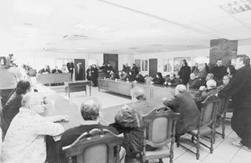 Από την επίσκεψη της Αλ. Παπαρήγα στο δημαρχείο του Δήμου Βύρωνα 