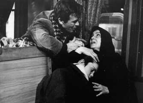 1960: «Ο Ρόκο και τ' αδέλφια του», στο ρόλο της μάνας η Κατίνα Παξινού