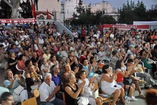 Στιγμιότυπα από τις μαζικές εκδηλώσεις