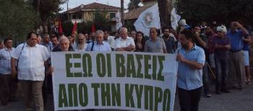 Από την περσινή τριμερή συνάντηση στην Κύπρο και την πορεία στις βρετανικές βάσεις