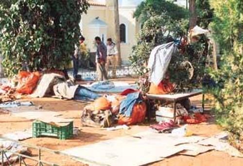 Πλατεία Κουμουνδούρου. Ποιος μπορεί να ξεχάσει τόση και τέτοια ντροπή;