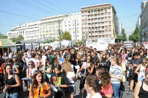 Από την κινητοποίηση στην Αθήνα στις 2 Οκτώβρη