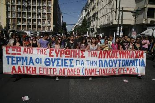 Κόντρα στον ευρωμονόδρομο, με όπλο την πείρα του, με ισχυρό ΚΚΕ και δυνατή Λαϊκή Συμμαχία ο λαός μπορεί να βαδίσει στο δρόμο της αποδέσμευσης από τη λυκοσυμμαχία