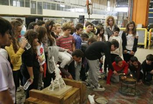 Από επίσκεψη μαθητών του Περάματος