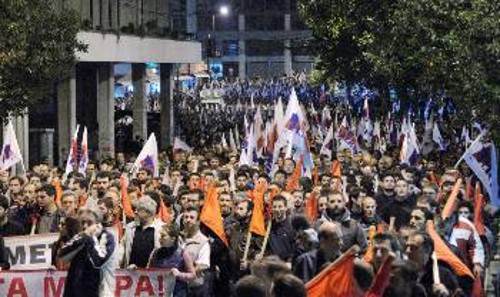 Ο λαός έχει τη δύναμη να φέρει τα πάνω κάτω, να αποσπάσει κατακτήσεις και να ανοίξει το δρόμο για ριζικές αλλαγές προς όφελός του