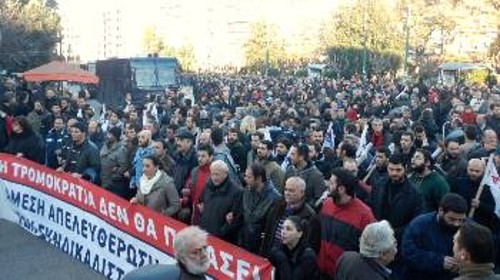 Από τη συγκέντρωση αλληλεγγύης στους συλληφθέντες συνδικαλιστές που έγινε στις 31 Γενάρη