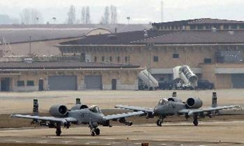 Αμερικανικά μαχητικά αεροσκάφη σε νοτιοκορεατική βάση