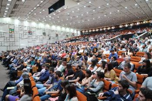 Πλήθος κόσμου από όλες τις ηλικίες παρακολούθησε το Συνέδριο