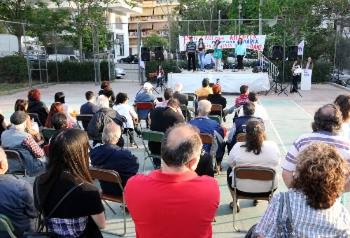 Πολύμορφη δράση και στις γειτονιές (φωτ. από την εκδήλωση της Λαϊκής Επιτροπής στο Γαλάτσι)
