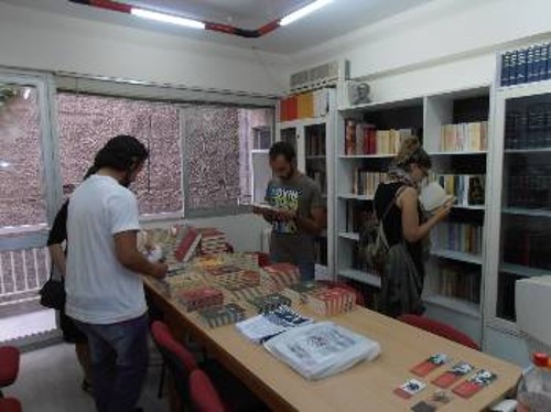 Βιβλιοθήκη της ΚΟ στην Χαλκίδα