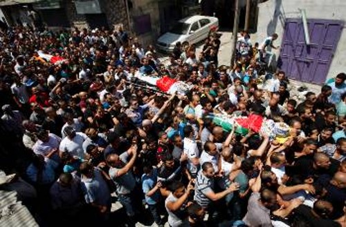 Οι χτεσινές κηδείες μετατράπηκαν σε διαδηλώσεις κατά του Ισραήλ