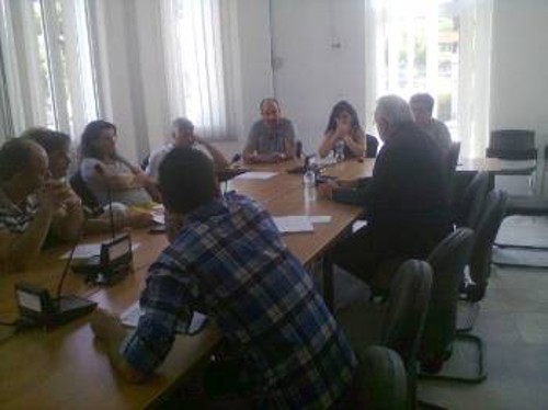 Από τη συνάντηση με τους εργαζόμενους του Δήμου Θάσου