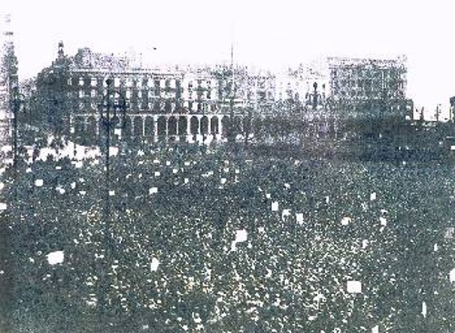 18 Γενάρη 1919 - Διαμαρτυρία εργατών στο Αμβούργο για τη δολοφονία των Καρλ Λίμπκνεχτ και Ρόζας Λούξεμπουργκ