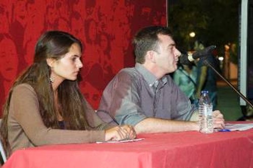 Ο Δ. Κοιλάκος μιλάει στο πολυπληθέστατο φοιτητικό κοινό