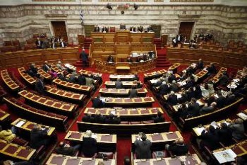 Την προσπάθεια για ανεύρεση συμμάχων μεταξύ των άλλων δυνάμεων αστικής διαχείρισης εντείνει ο ΣΥΡΙΖΑ, προκειμένου να αποκτήσει προβάδισμα στην αντιλαϊκή κούρσα για την αστική διακυβέρνηση