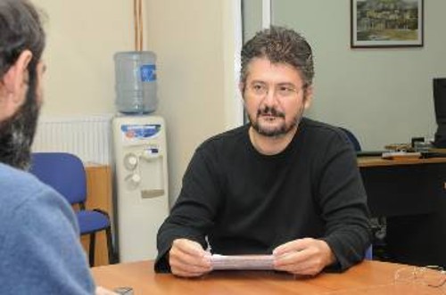 Από τη συζήτηση με τον πρόεδρο της Ομοσπονδίας Εργατοϋπαλλήλων Γάλακτος - Τροφίμων - Ποτών
