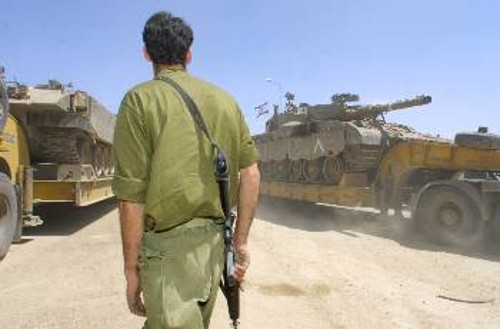 Τα τανκς γύρω από την περιοχή της Νάμπλους