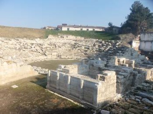 Το Αρχαίο Θέατρο ήταν ένας από τους σταθμούς του περιπάτου των μαθητών